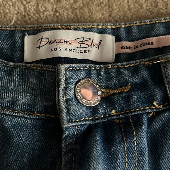 Denim Boulevard frayed cut off shorts with rhinestones at the top front - Picture 5 of 8